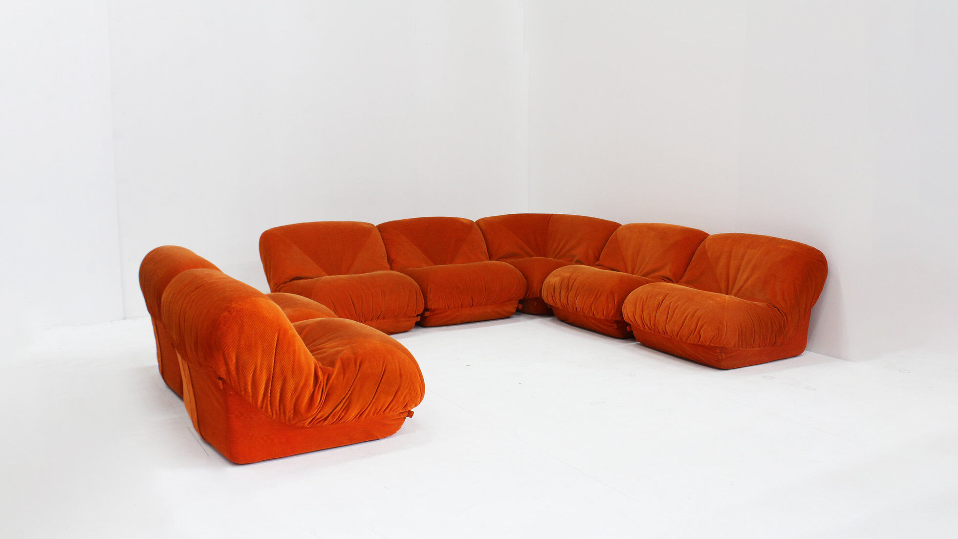 Airborne sectional sofa 'Patate' in orange corduroy, set of 7