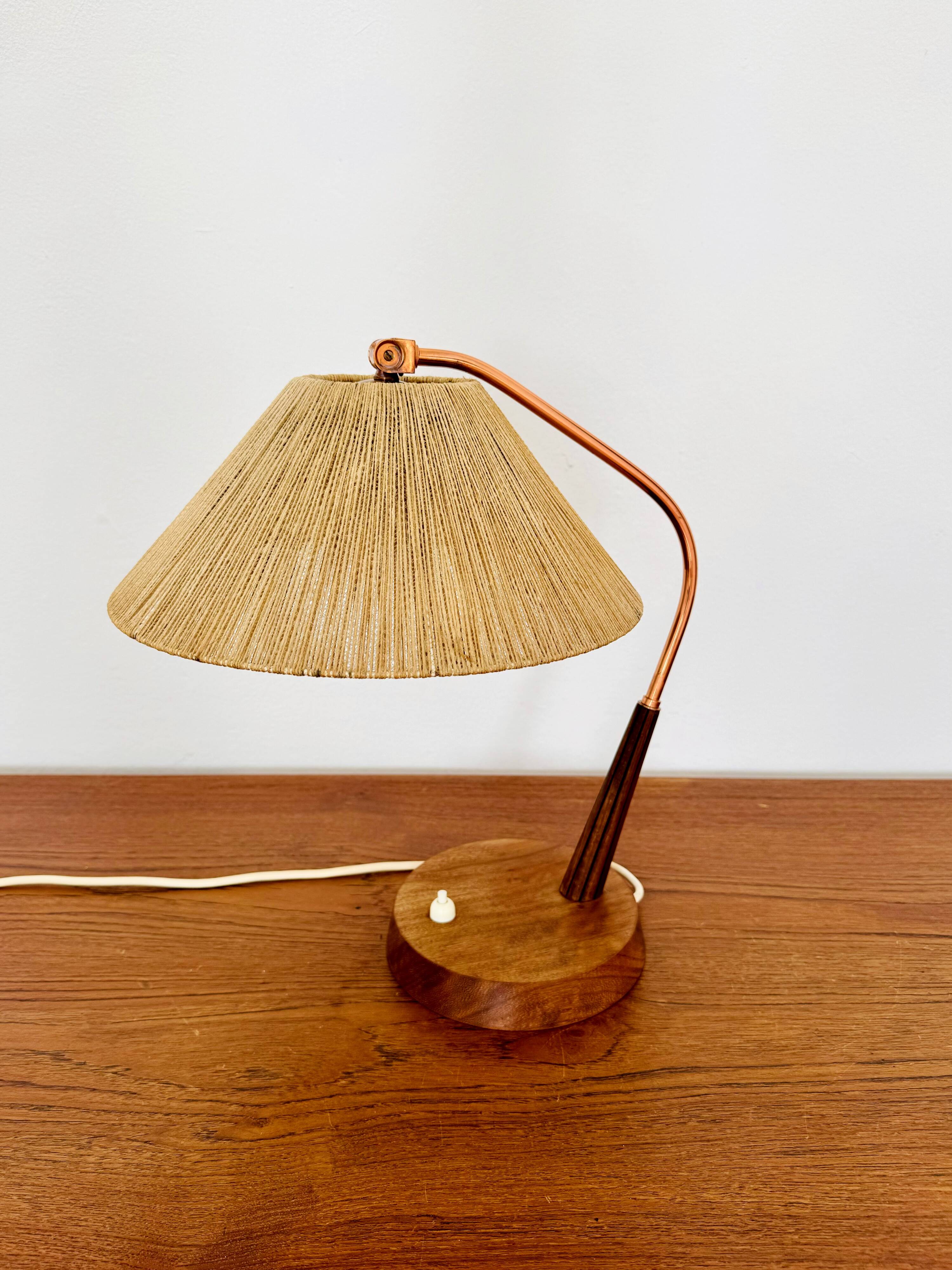 Lampe de table en sisal et teck par Temde