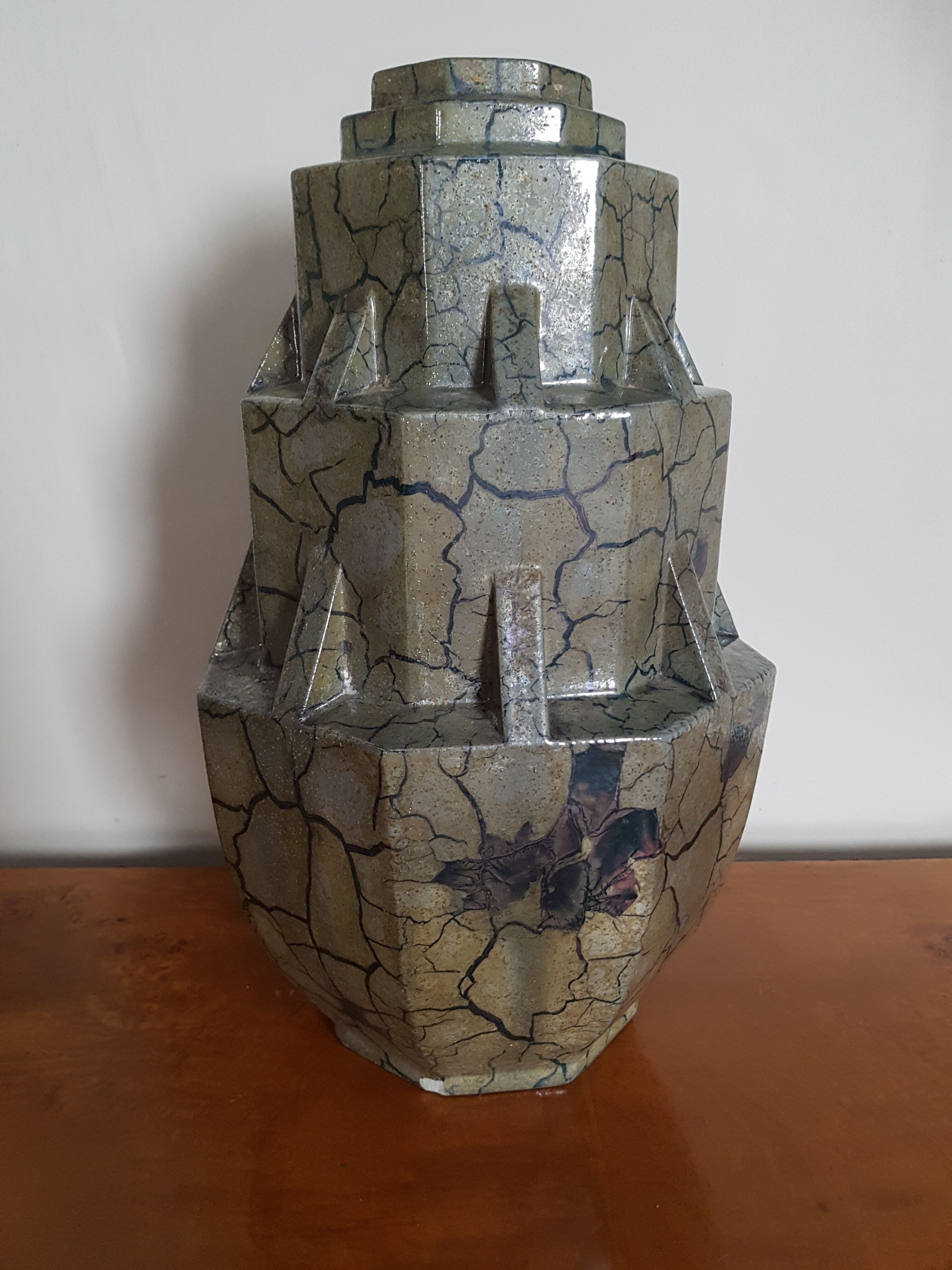 Vase à gradins Art Déco, Ecole de Nancy, Mougin, numéroté