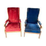 Armchair upholstered with blu velvet and mahogany designed by Frits Henningsen. The chair is great v