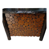 Bar in solid elm
