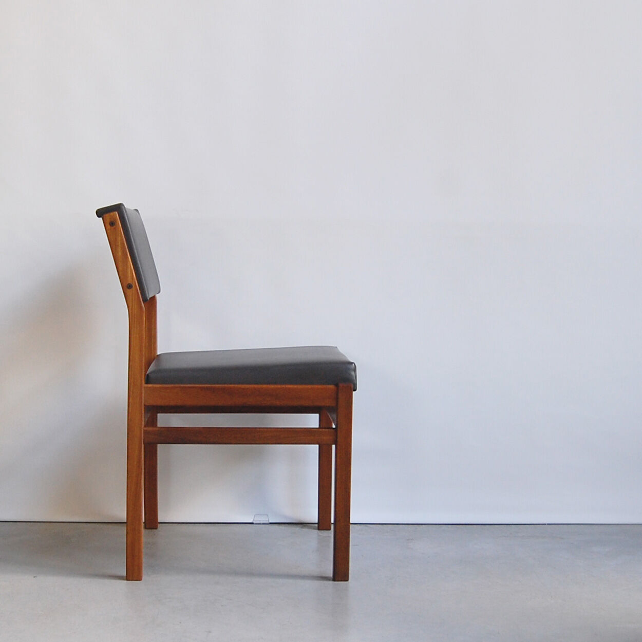 Pair of chairs model SA41 by Cees Braakman for Pastoe 1960s
