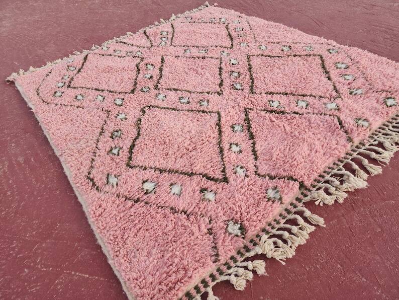 Handmade Berber rug 250cm x 200cm