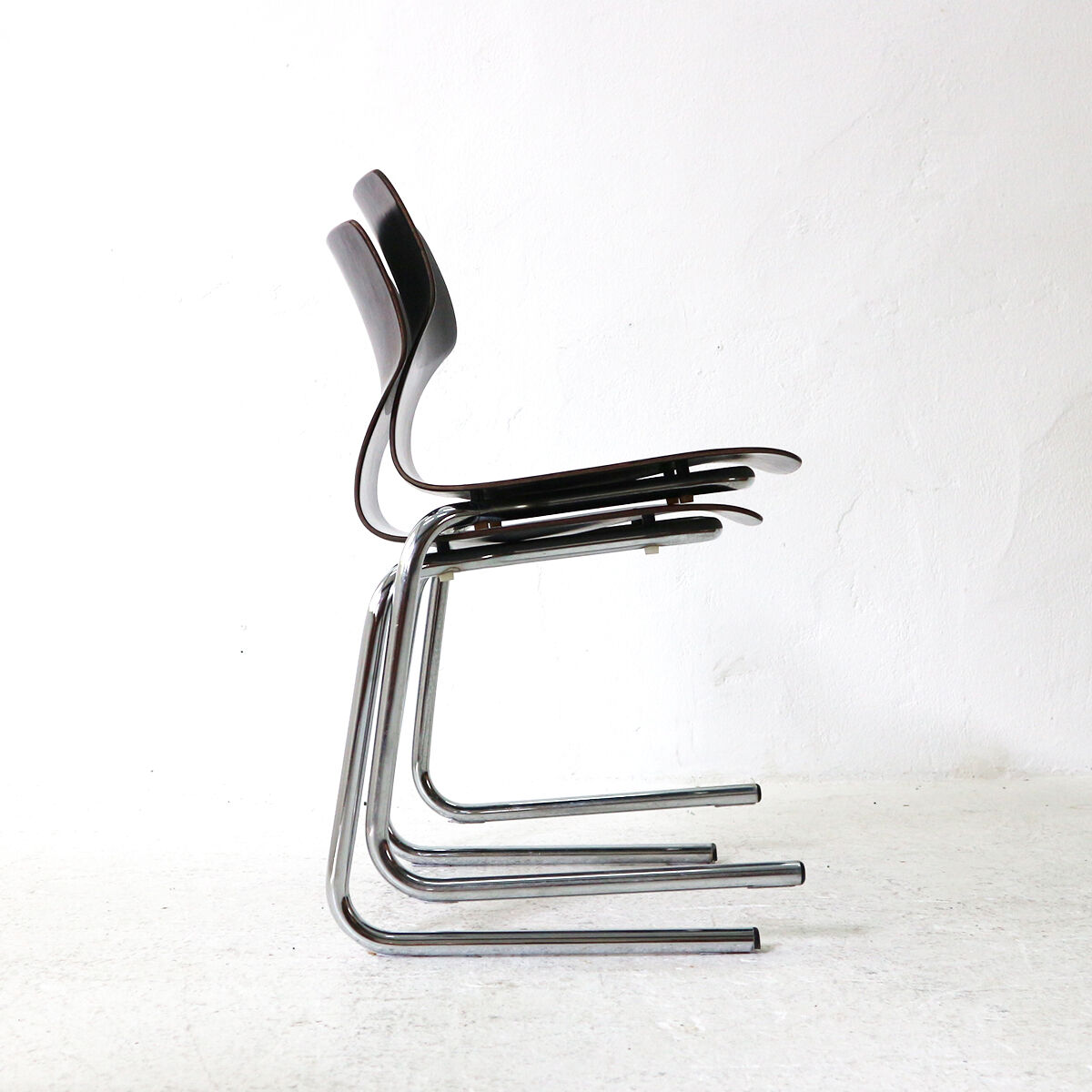 Pair of '70s Cantilever Pagholz Chairs