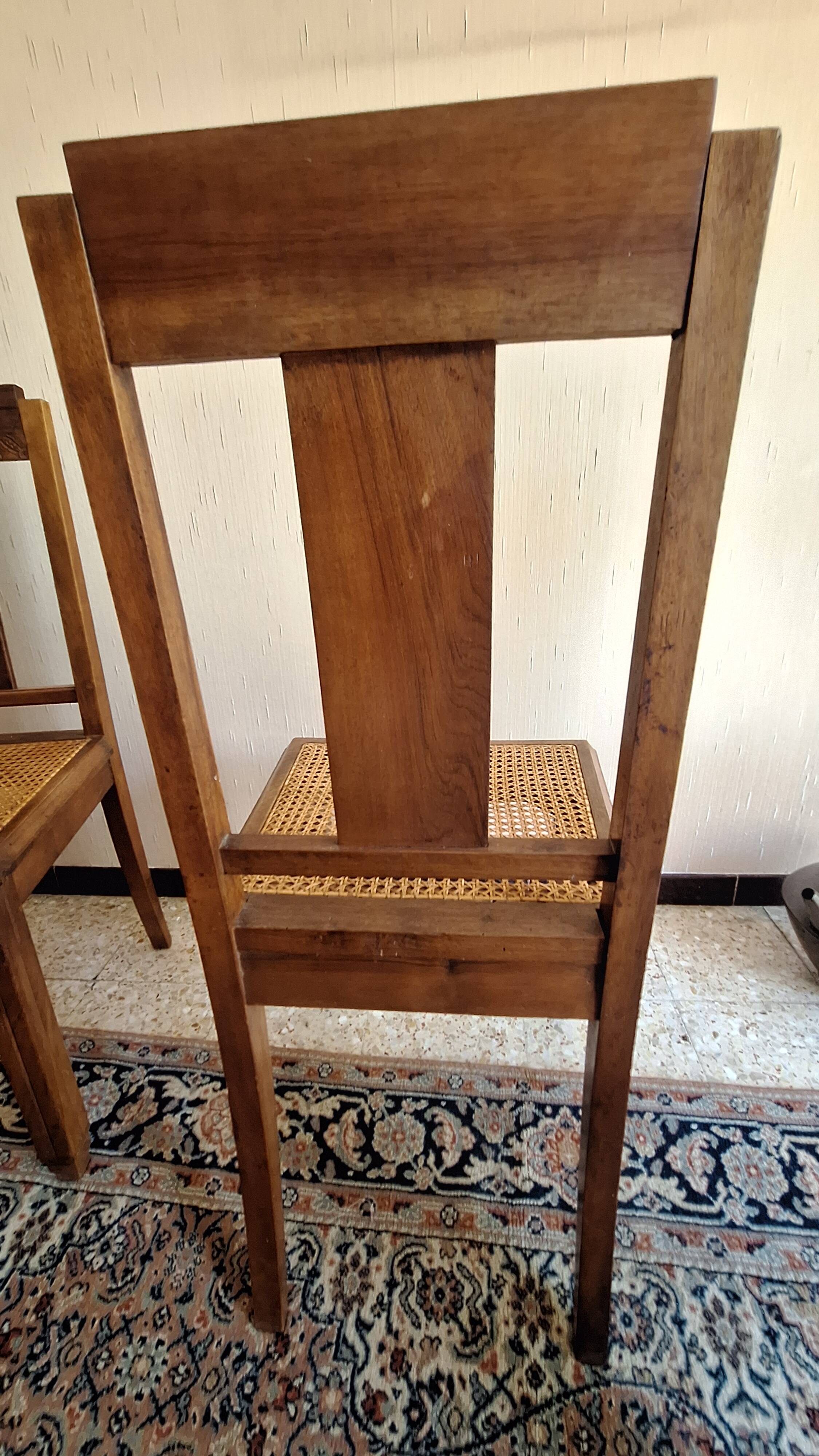 Set of 6 beautiful caned chairs in solid walnut Art Deco style.