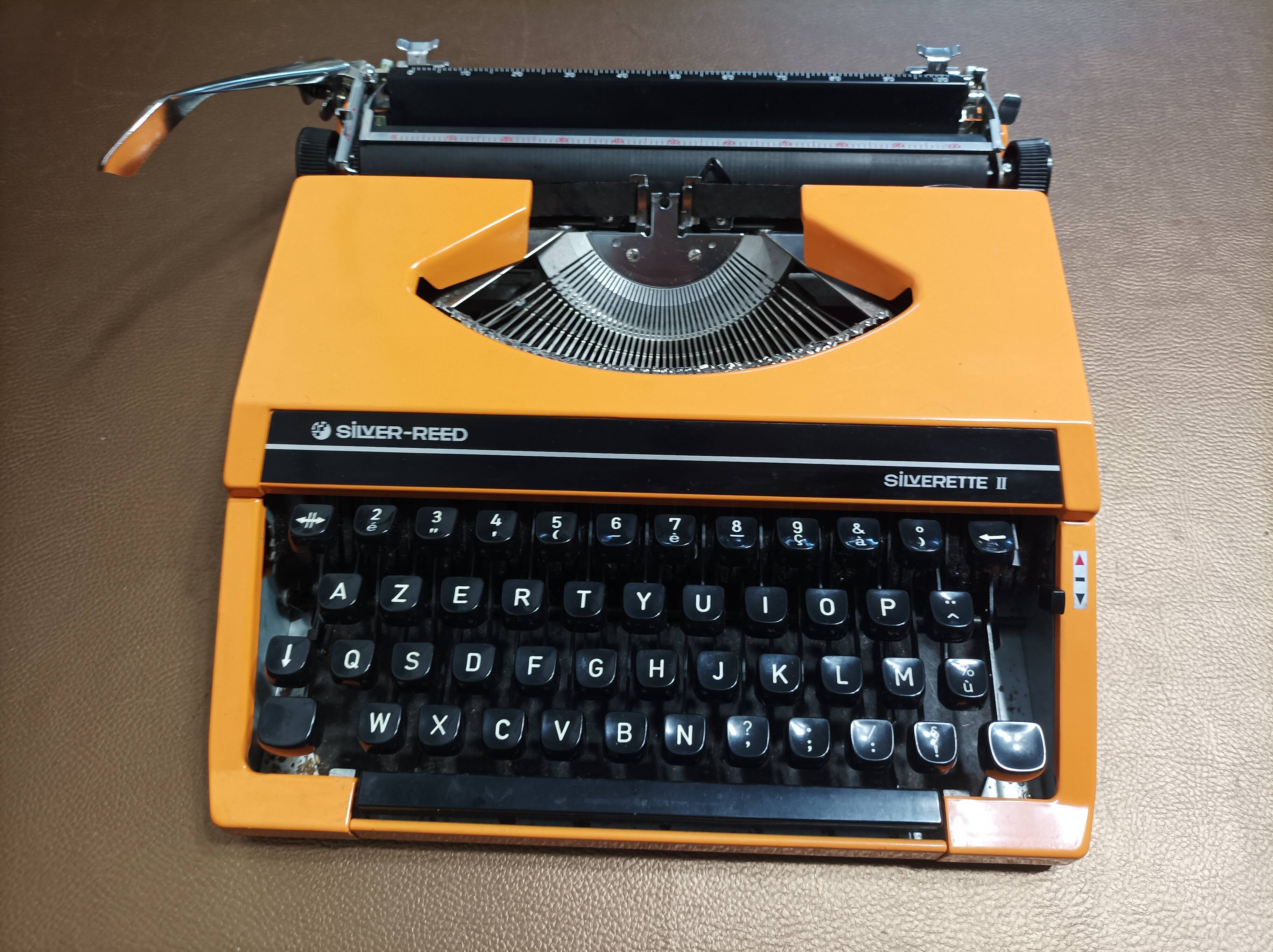 Silver Reed Silverette II Typewriter