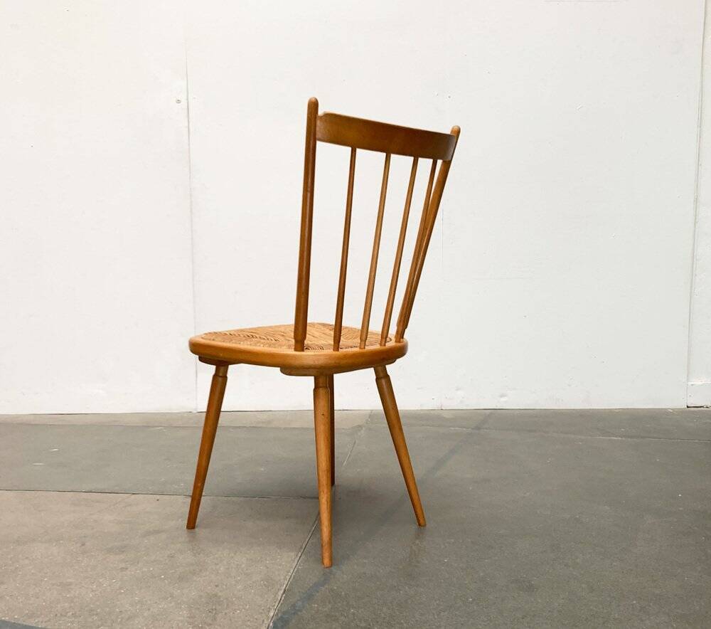 Mid-century wooden chair set in the style of Arno Lambrecht, 1950s.