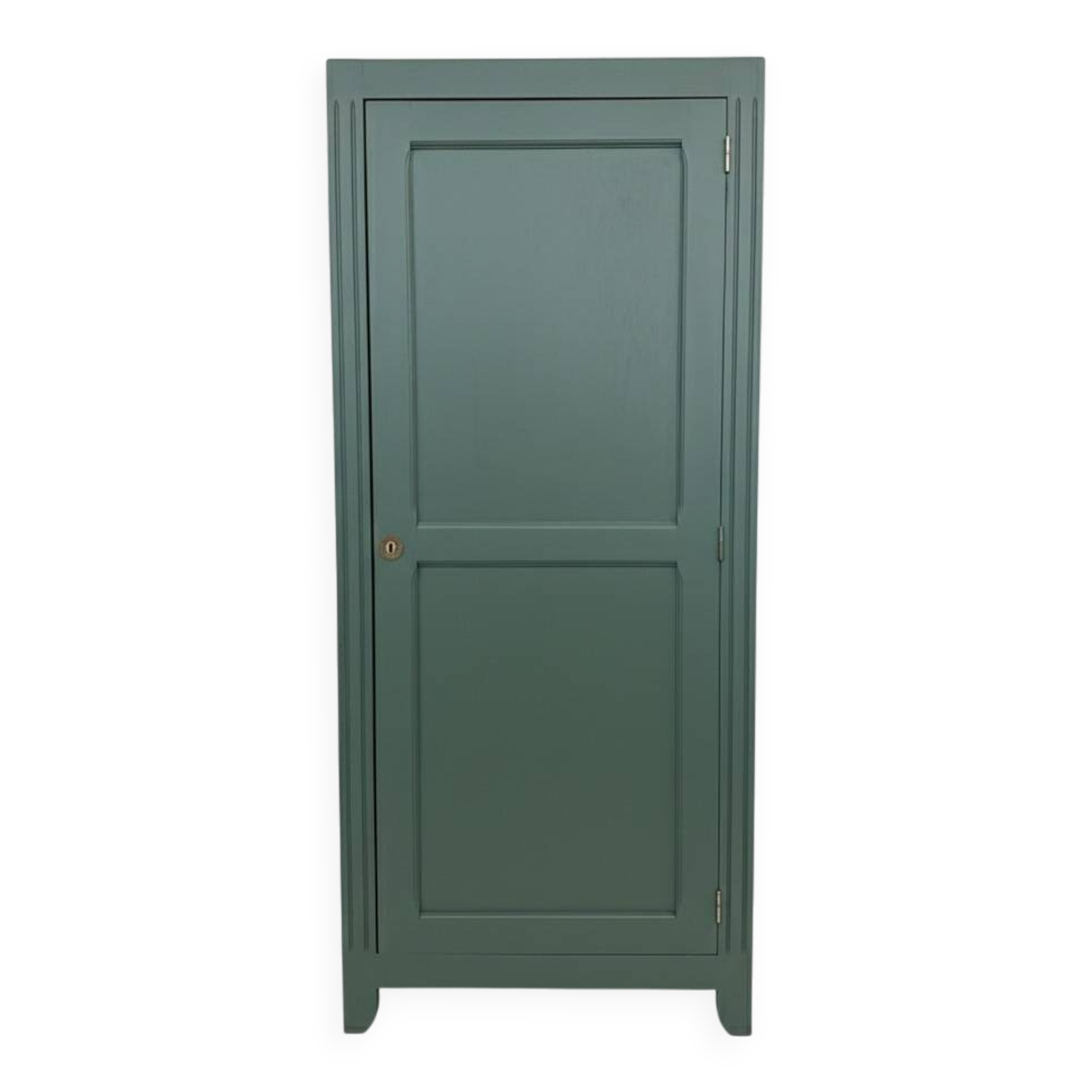 Small Parisian wardrobe