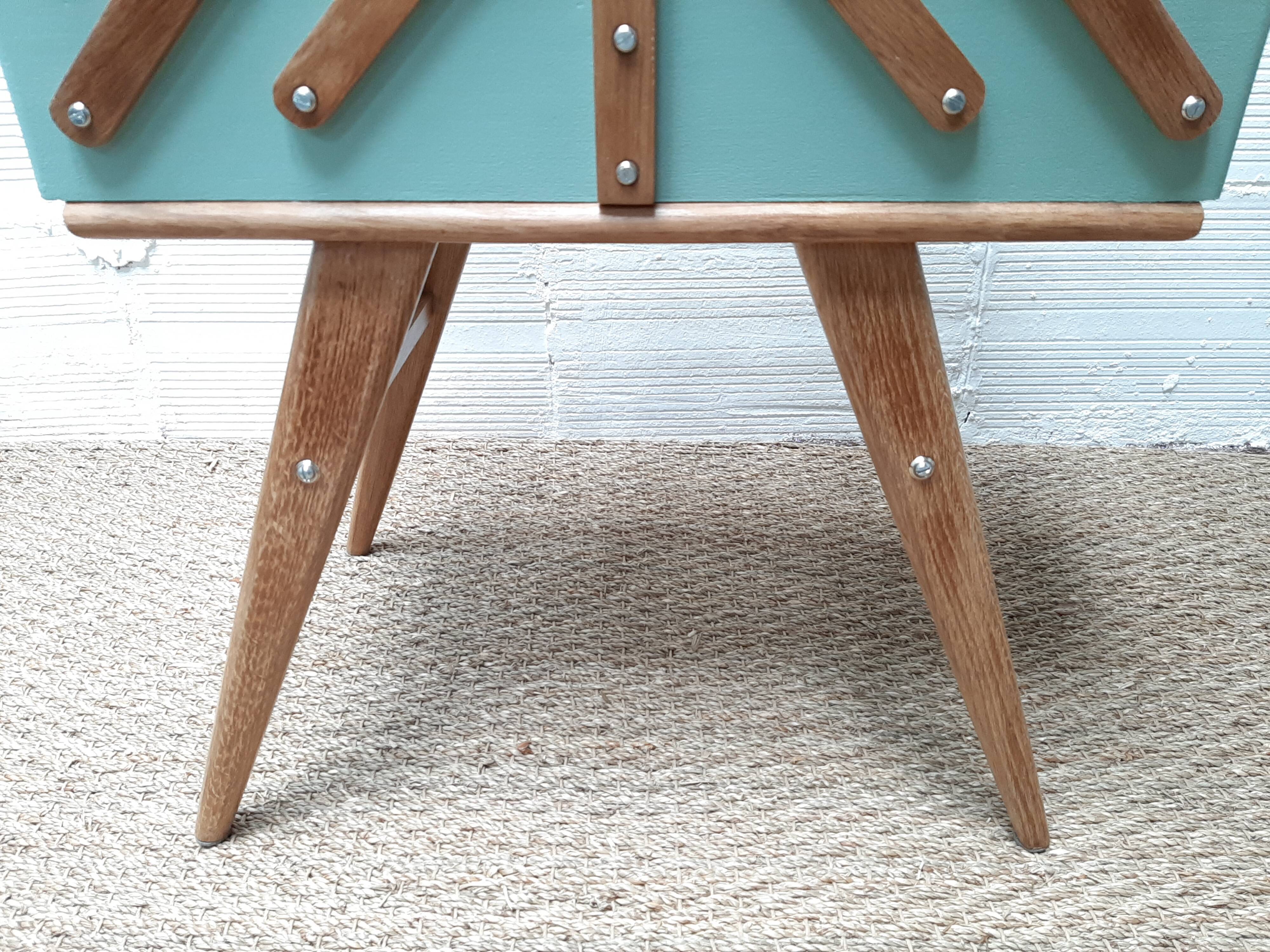 Sewing table years 50