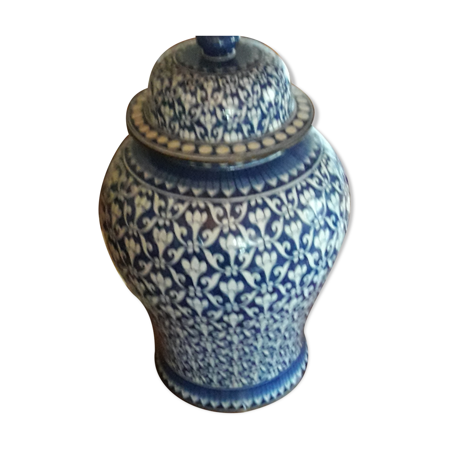 Potiche of Asian origin