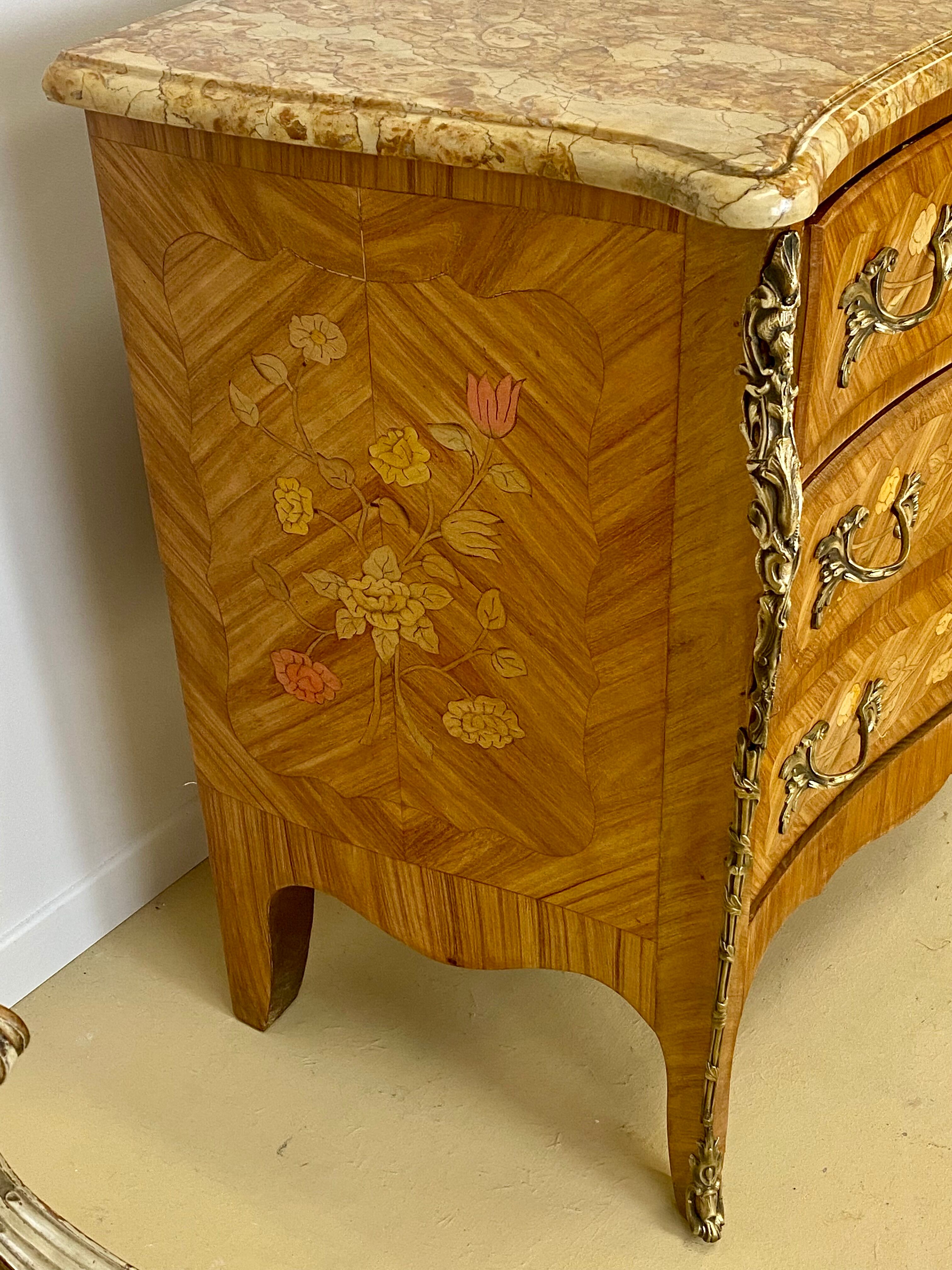Commode Louis XV Marble top and marquetry