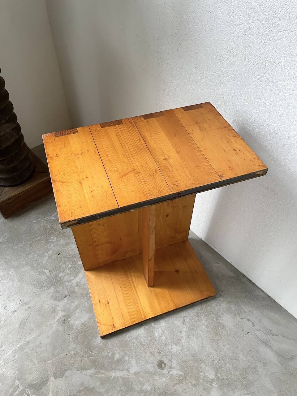 Maison Regain pine coffee table