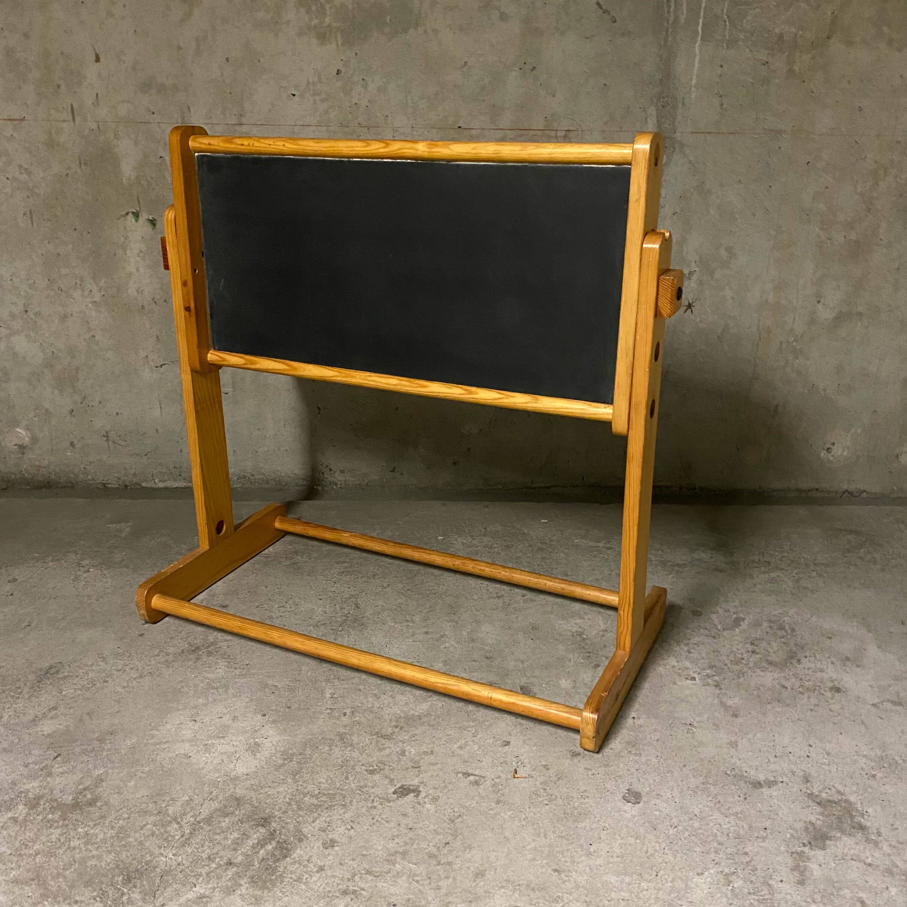 Brutalist slate painting for children edition habitat