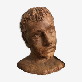 Vintage sculpted head to pose