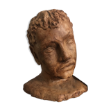 Vintage sculpted head to pose