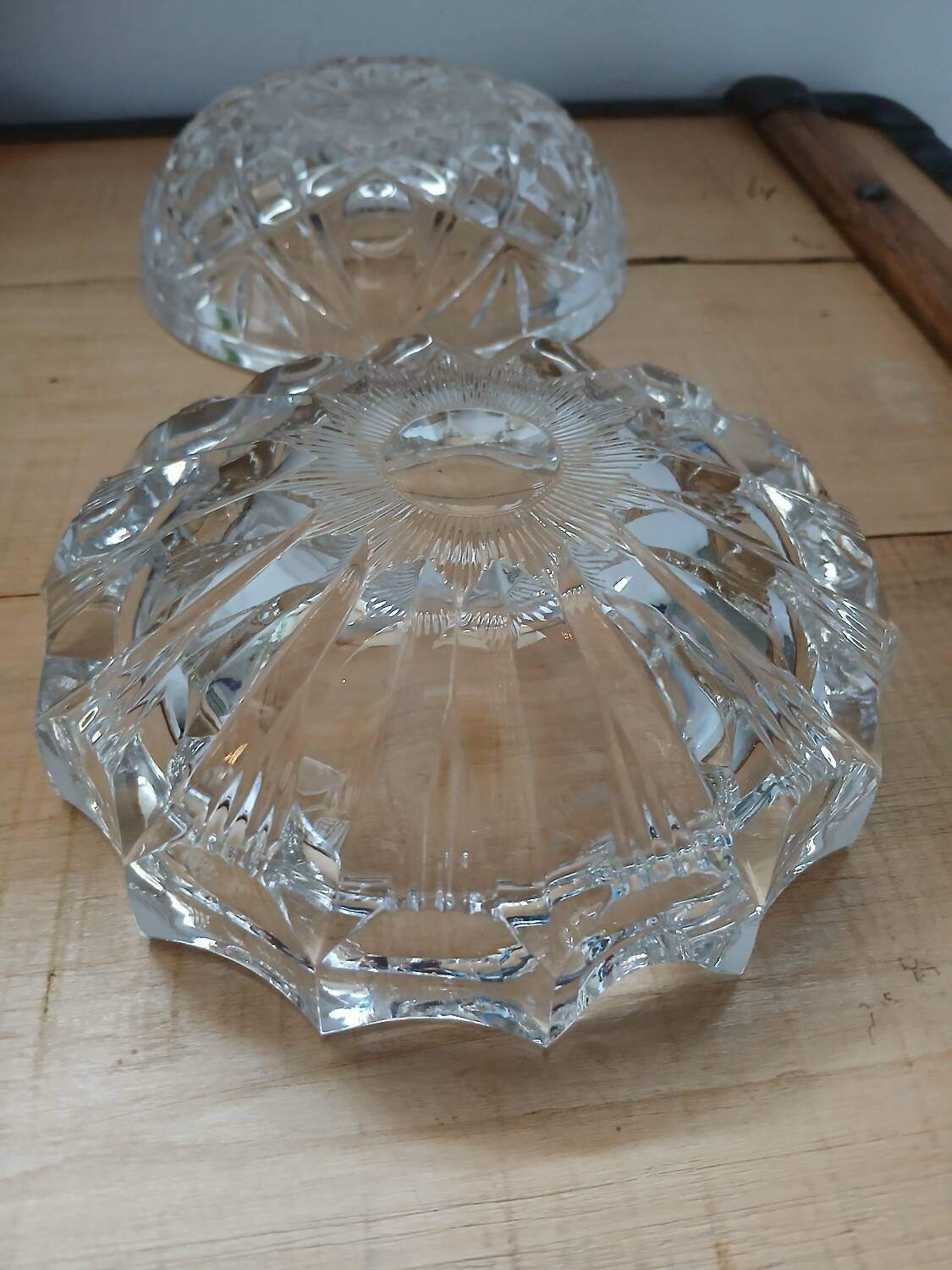 2 vintage ashtrays