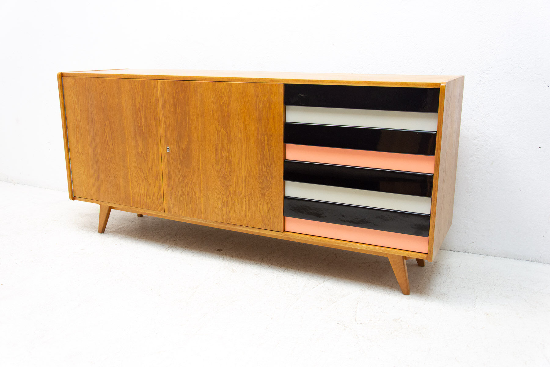 Mid Century U-460 sideboard by Jiří Jiroutek for Interiér Praha
