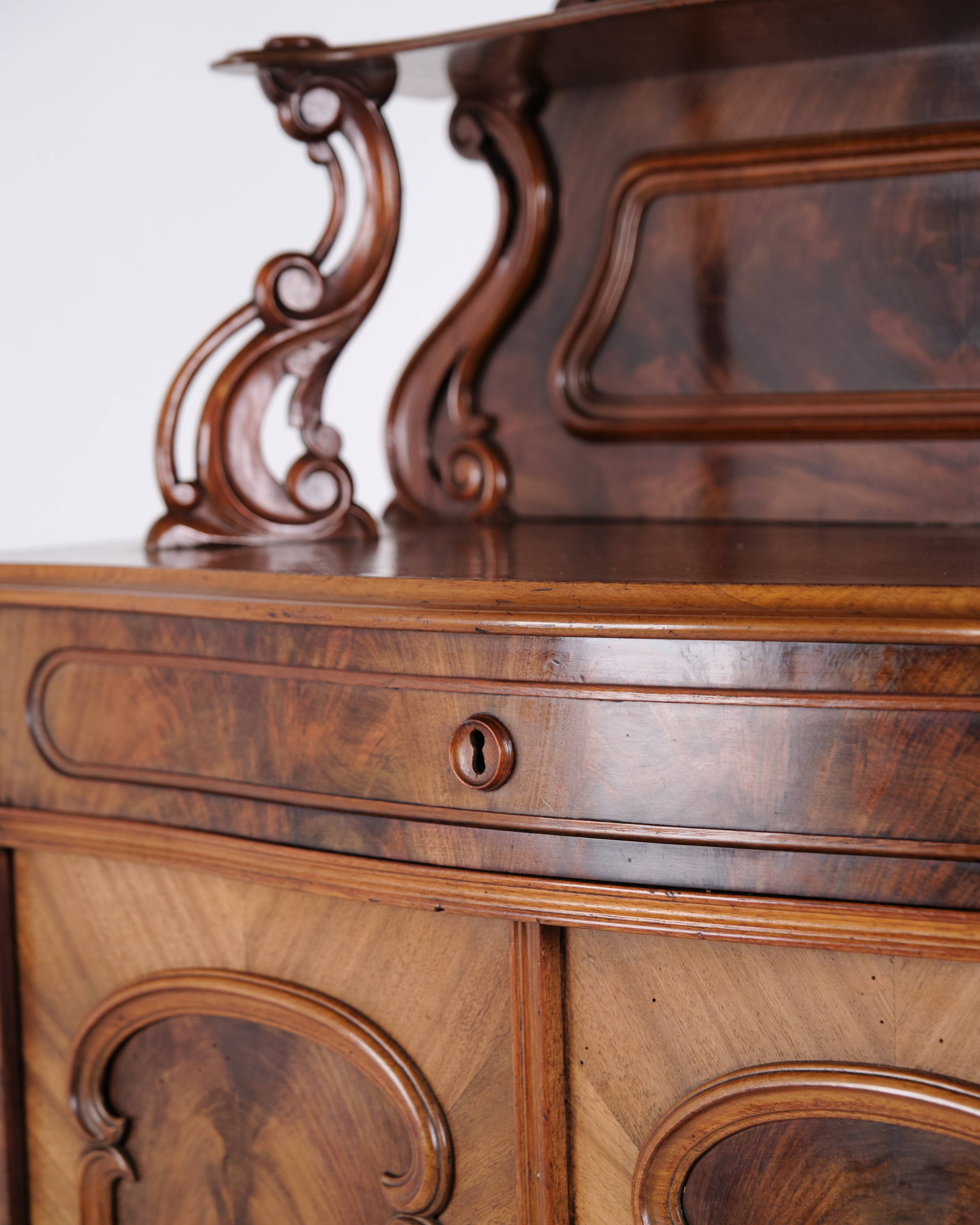 Cabinet – Mahogany – Antique – Carvings – Doors & Shelves – 1880s