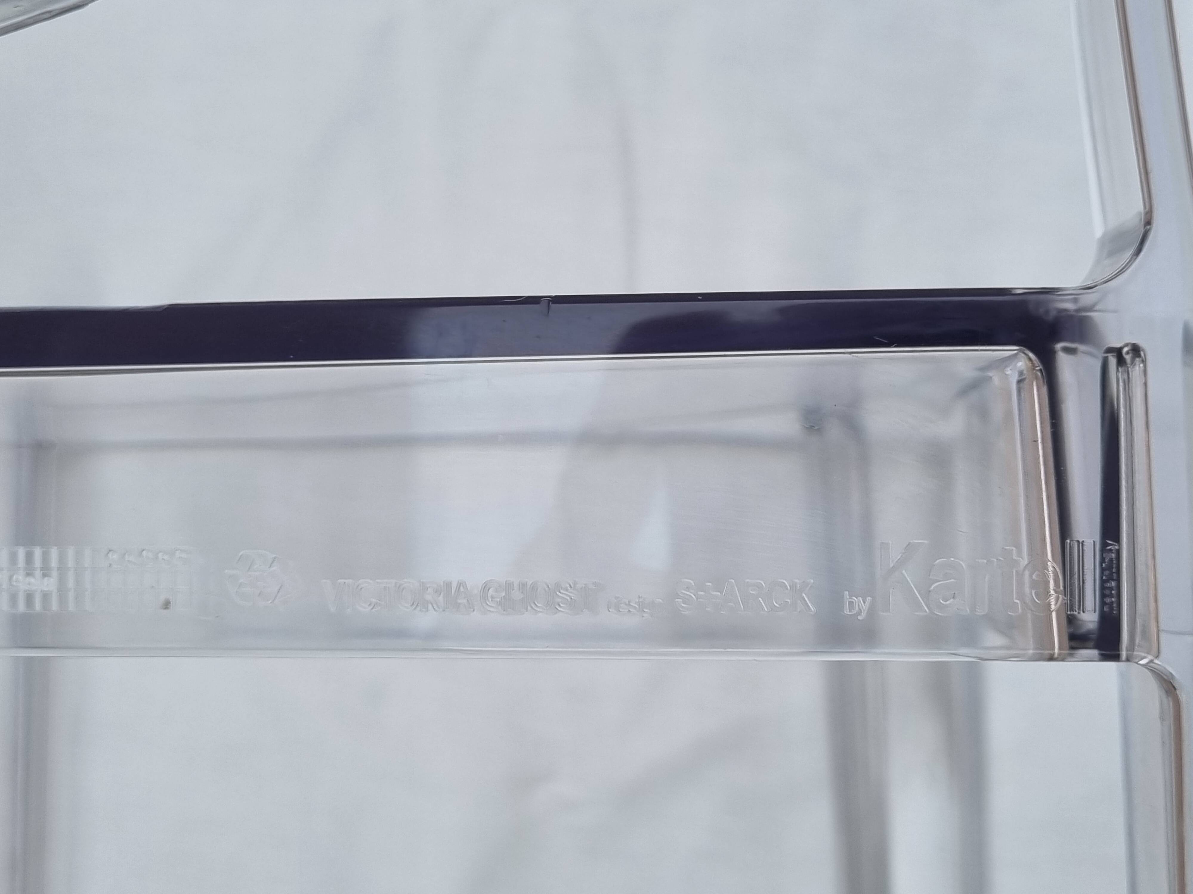 Chaise “Victoria Ghost” – design Philippe Starck pour Kartell