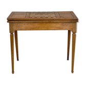 Gaming table