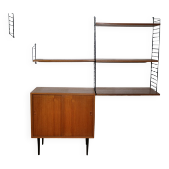 Étagère murale Nisse String en bois de noyer par Kajsa & Nils Strinning, système d'étagères du milieu du siècle, 1960