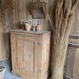 Ancien confiturier brutaliste