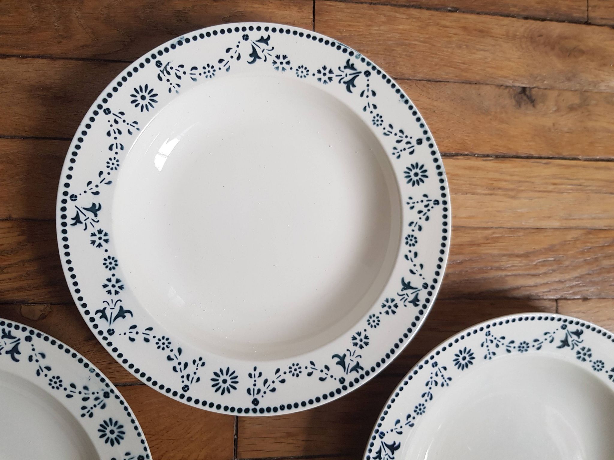 Set of 4 Badonviller soup plates