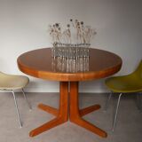 Baumann extension table in 1960s elm