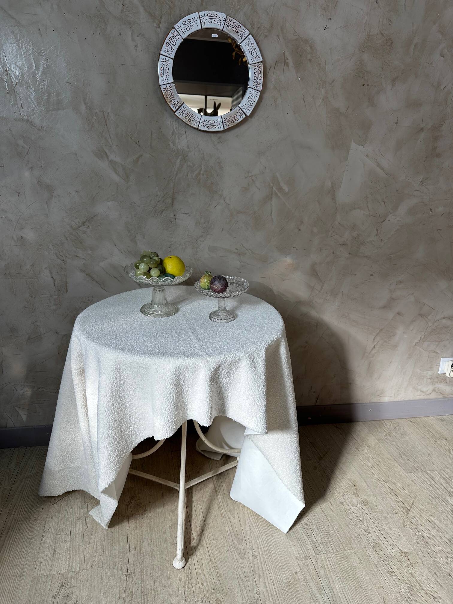 Etched glass fruit bowl