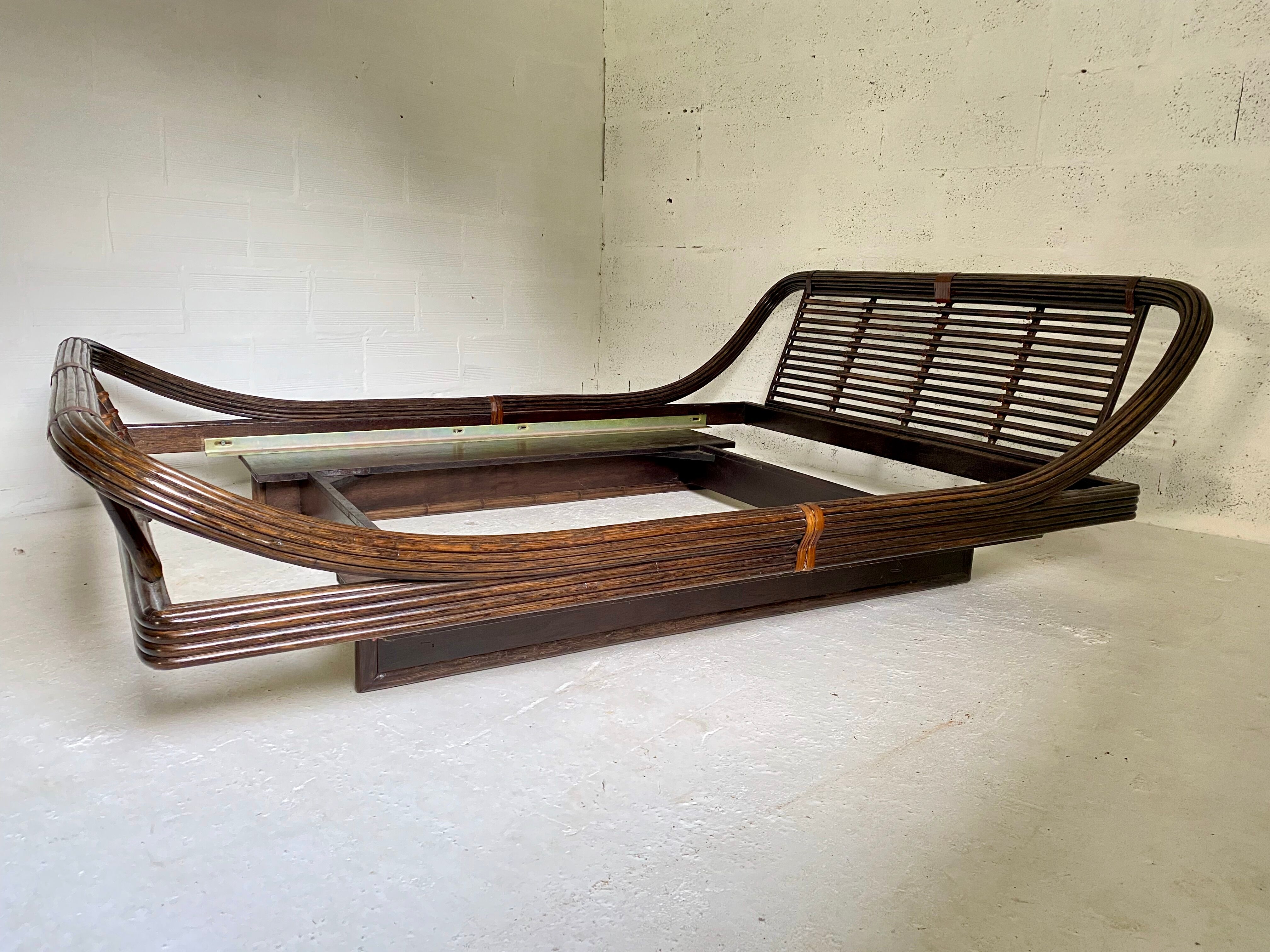 Vintage bamboo /rattan bed