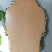 Rocaille style mirror from the 20th century in wood and gilded stucco, Putto on the pediment