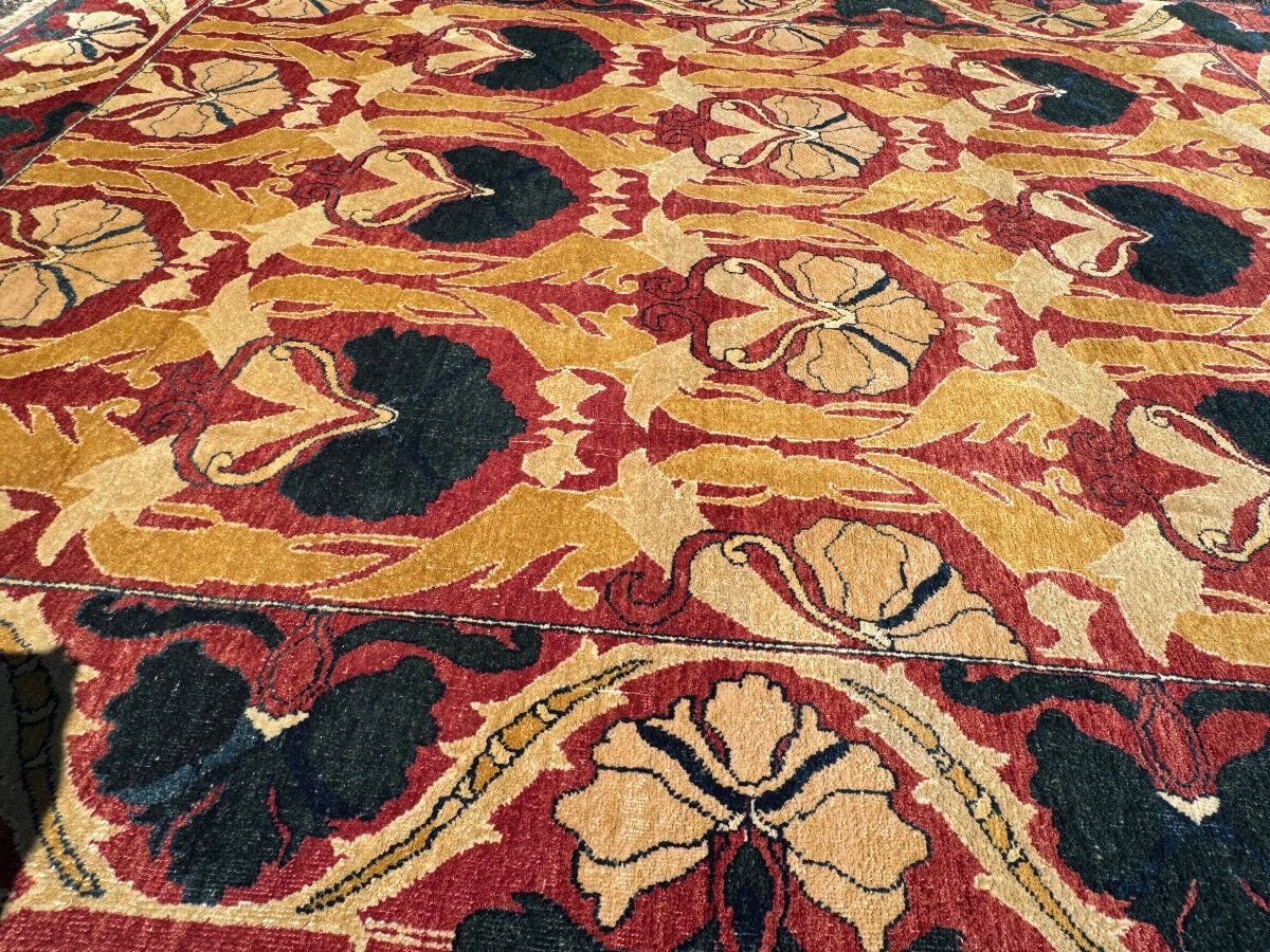 Indian floral rug after William Morris 308x240 cm
