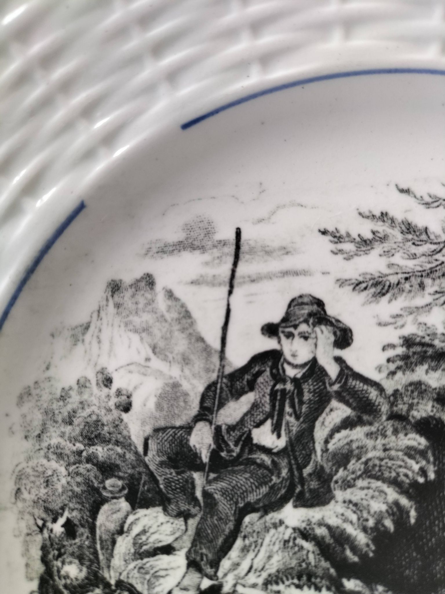 Complete set of 12 plates Digoin Sarreguemines – The 12 months (1900-1920)
