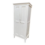 Small Parisian wardrobe