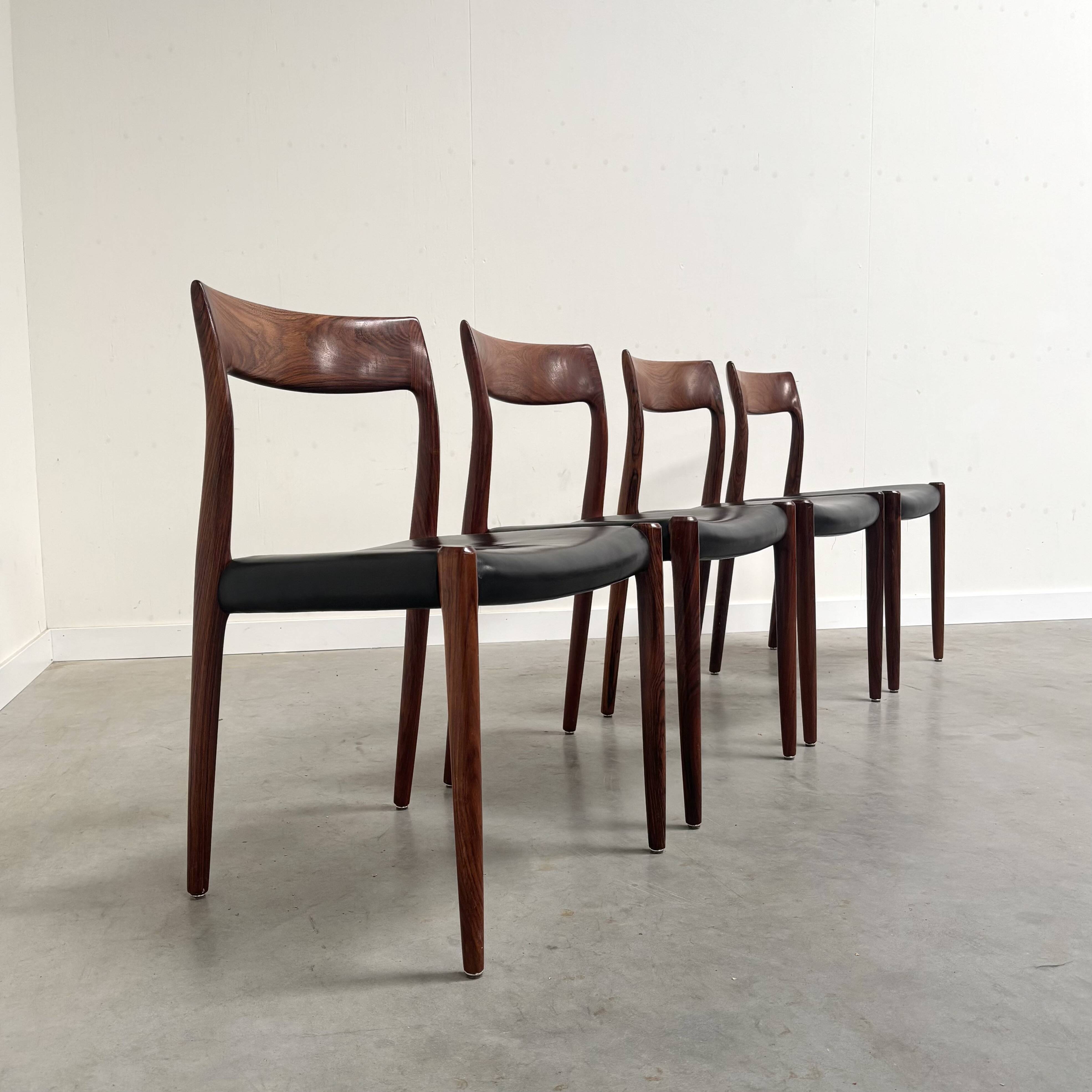 Set of 4 Møller 77 dining chairs, Denmark 1960s