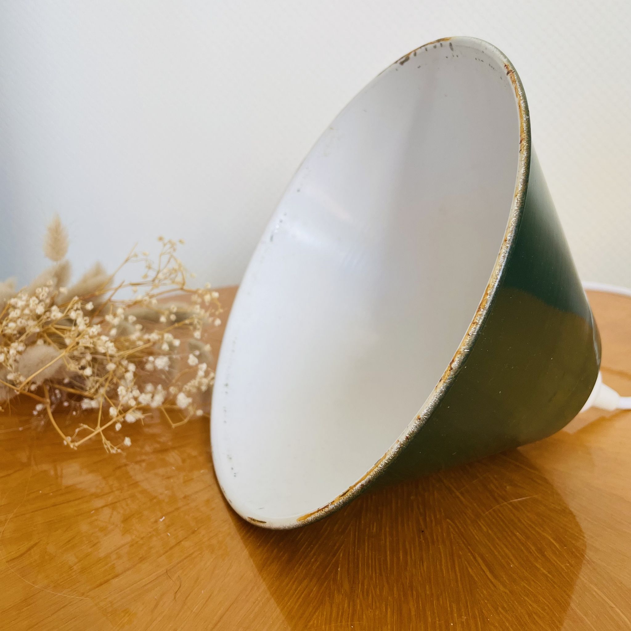 Vintage suspension lamp in green and white enamelled sheet metal