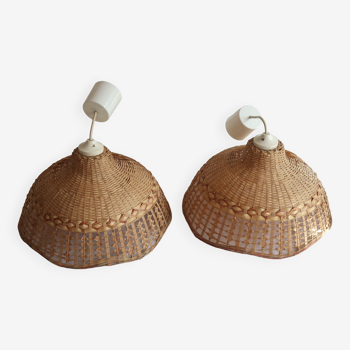 Pair of suspensions in woven wicker