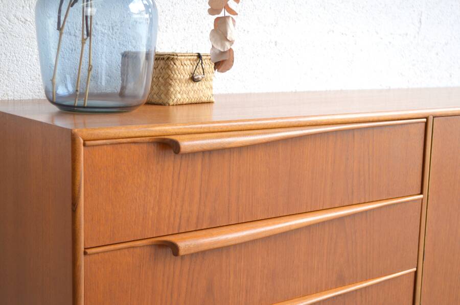 Enfilade by McIntosh 200 cm