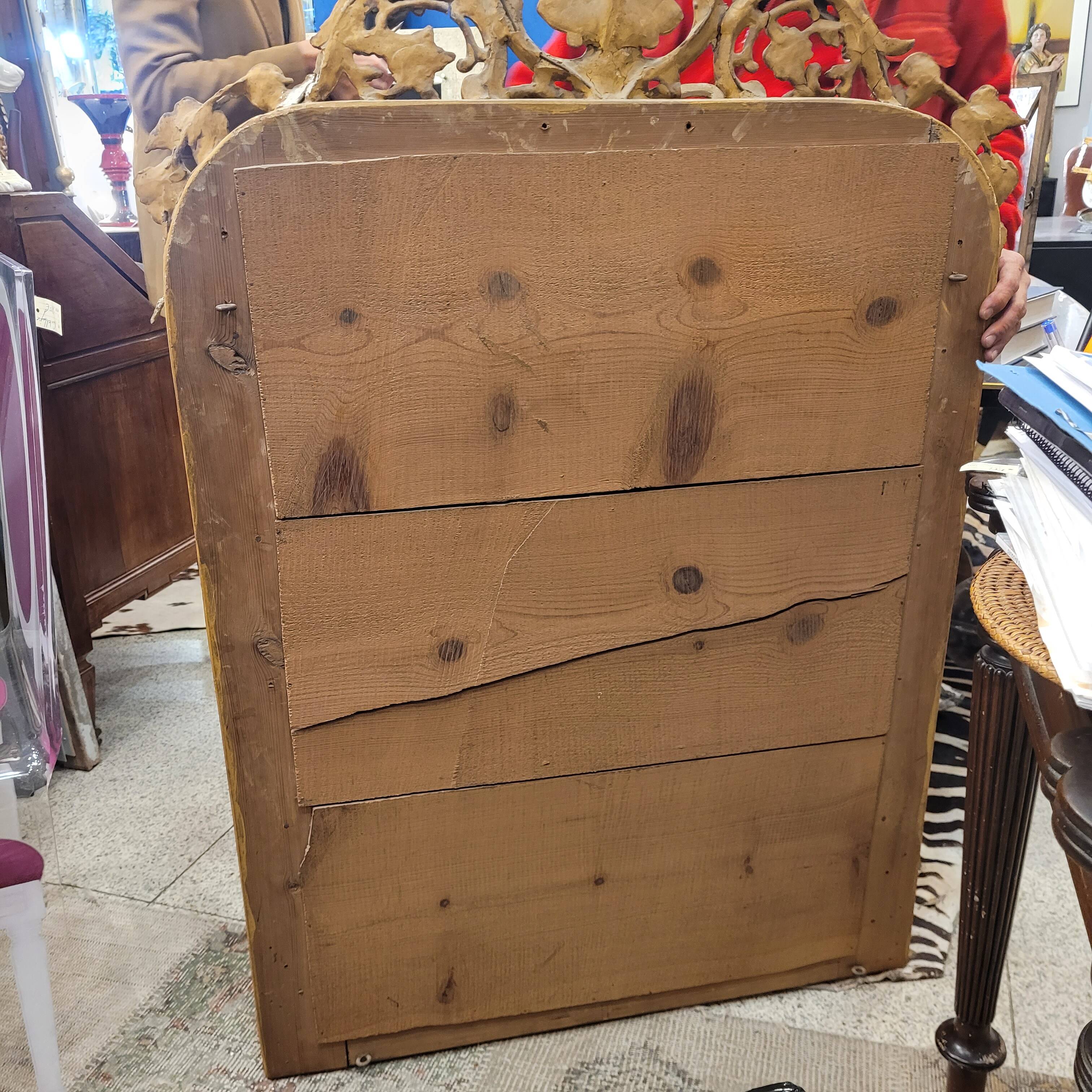 Espejo de pared Segundo Imperio, Madera tallada y dorada, Napoleon III, circa 1880 – France