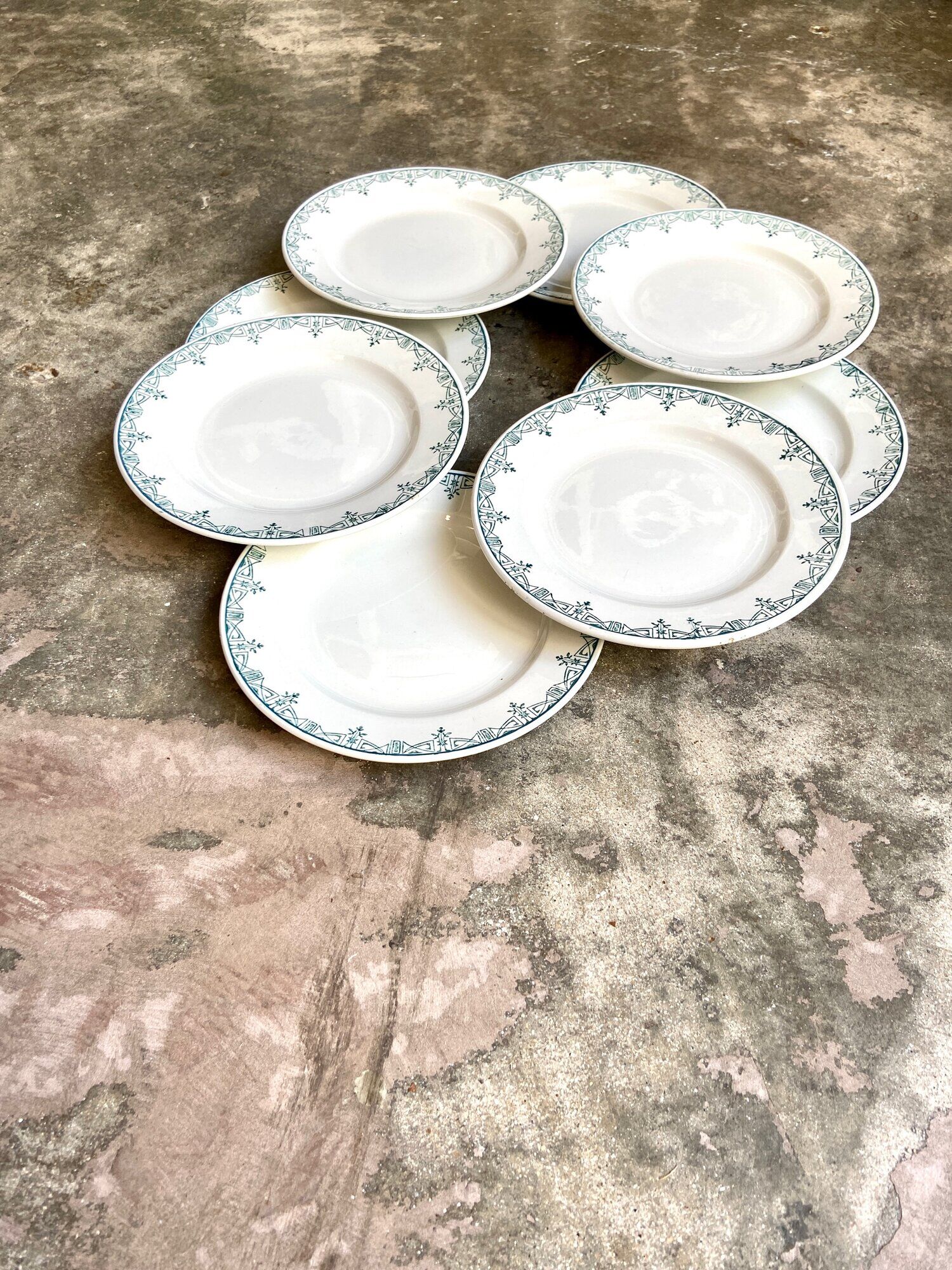 8 dessert plates St Amand & Hamage in iron earth