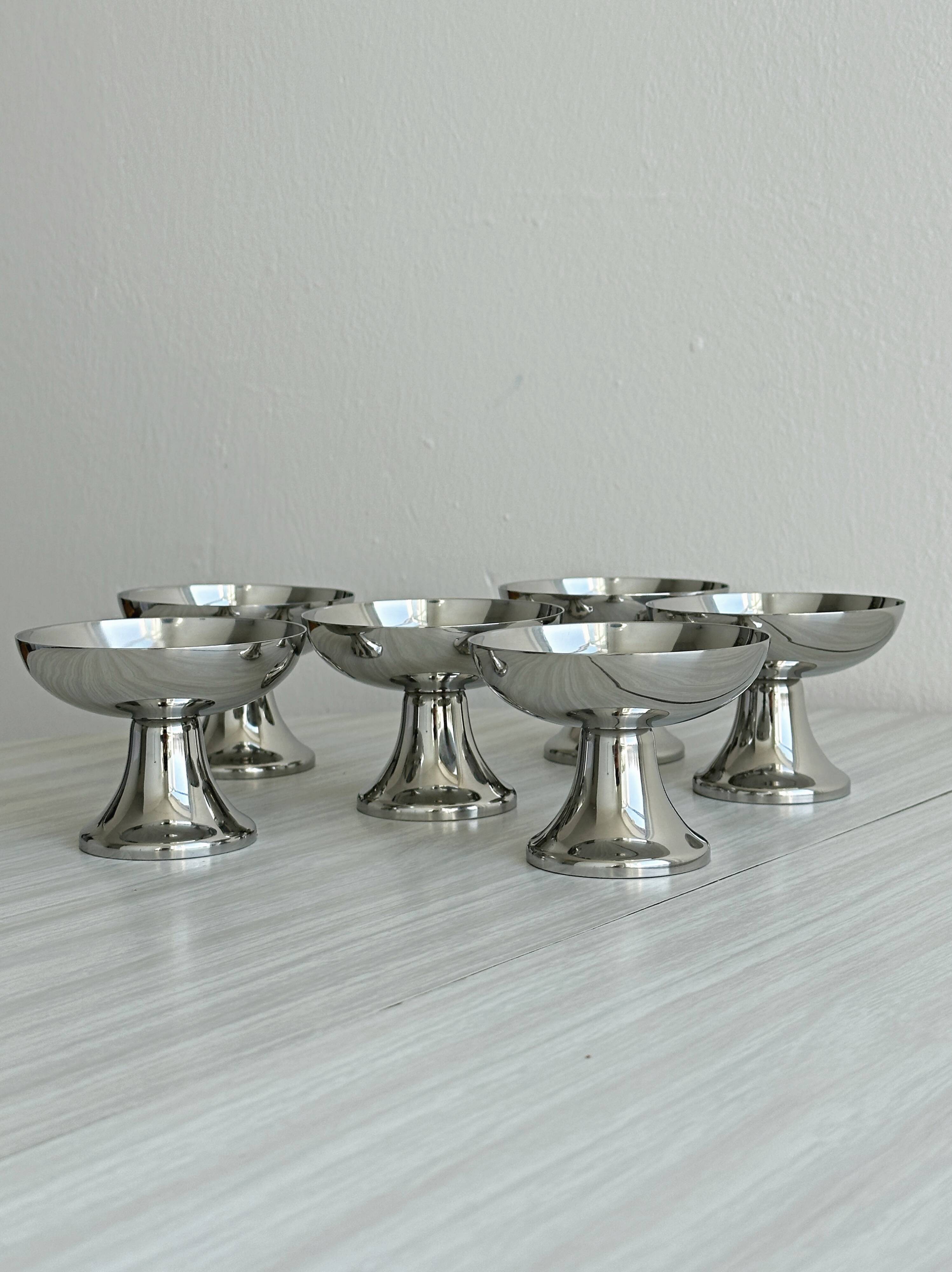 Set of 6 metal ice cream bowls