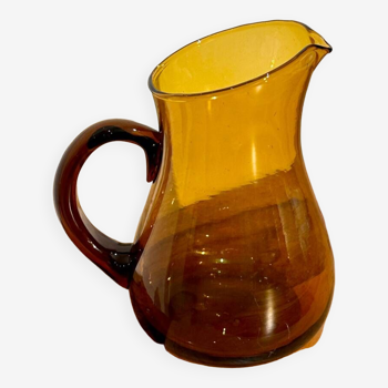 Vintage amber glass pitcher/carafe