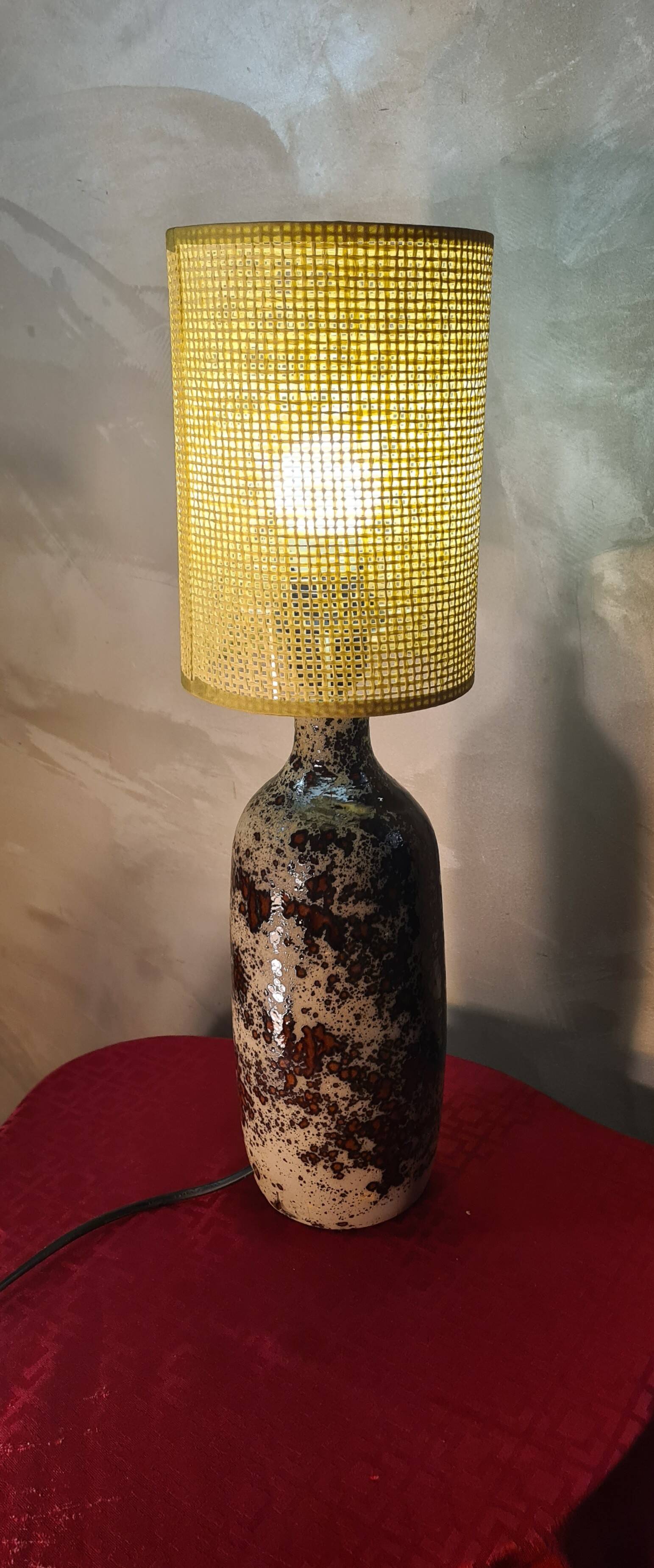 very beautiful glazed ceramic lamp 50x15 new lampshade