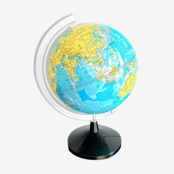Light Earth Globe