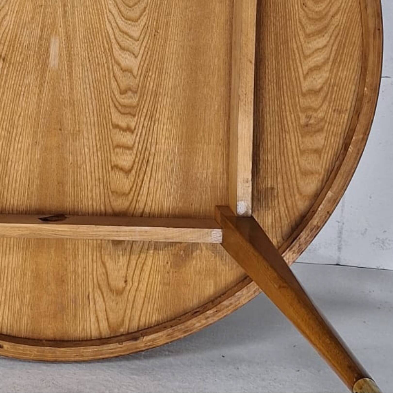 Italian round table with tapered brass leg ends, 1950s