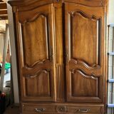 Armoire noyer cintrée