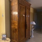 Ancienne Armoire en bois massif