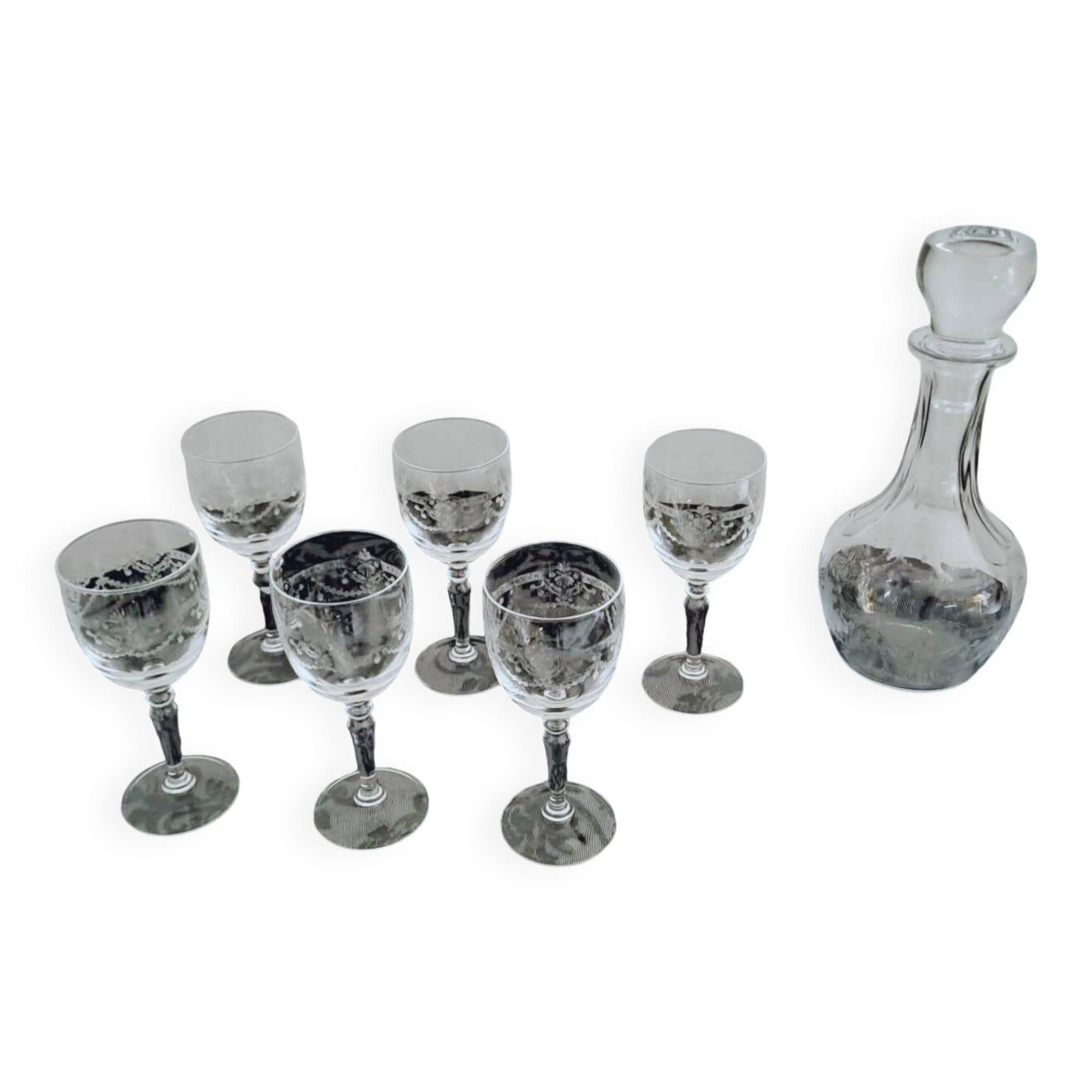 Set of 6 crystal glasses and a carafe