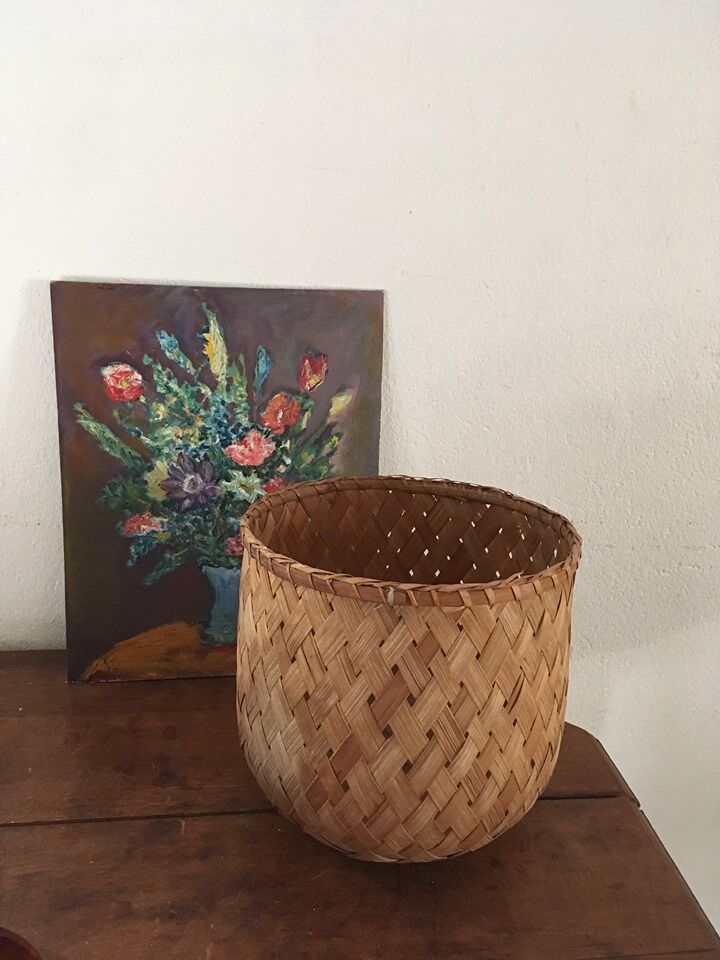 Bamboo basket intertwined