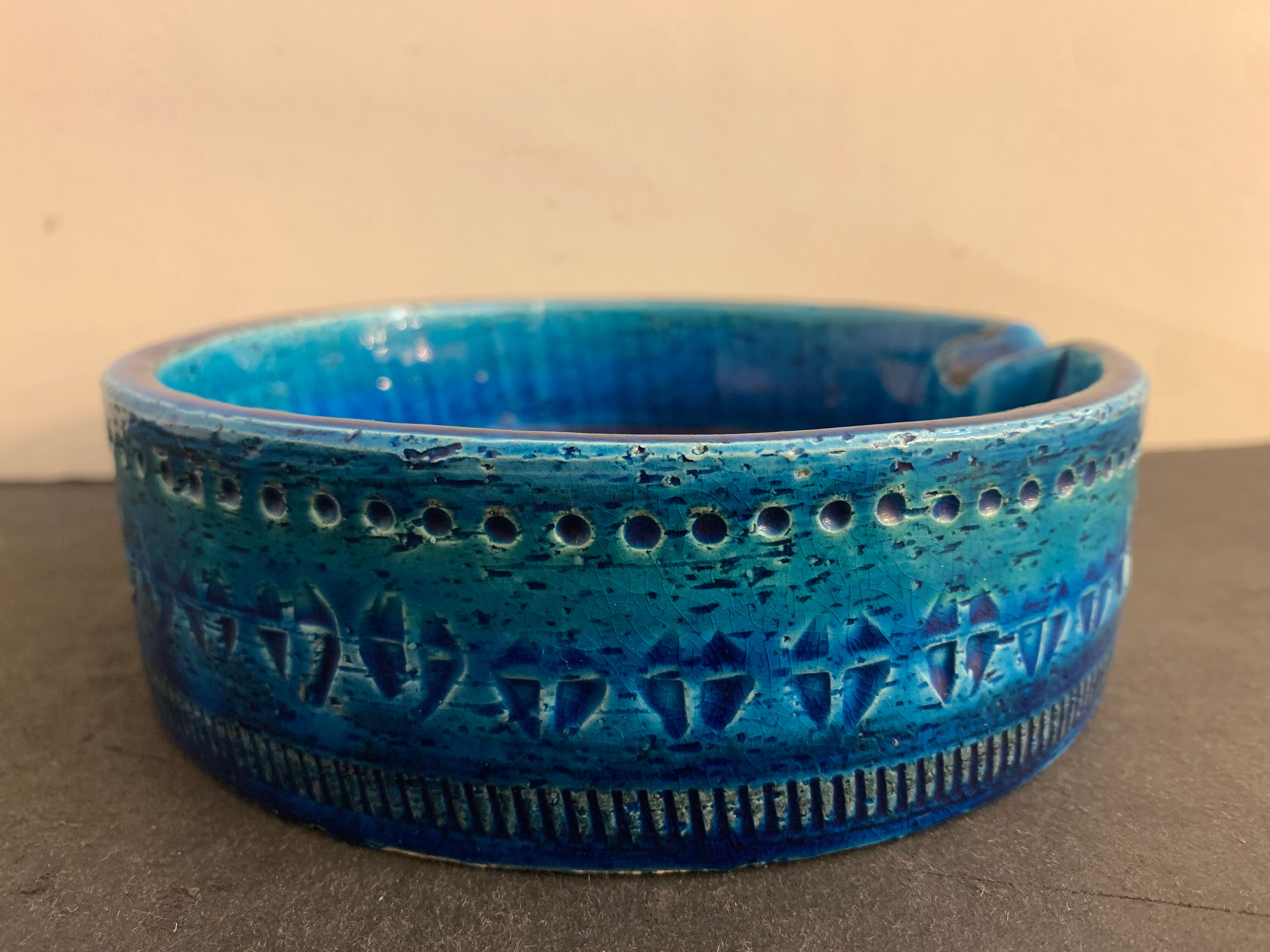 Italian blue ceramic ashtray, design Aldo Londi for Bitossi, 1960